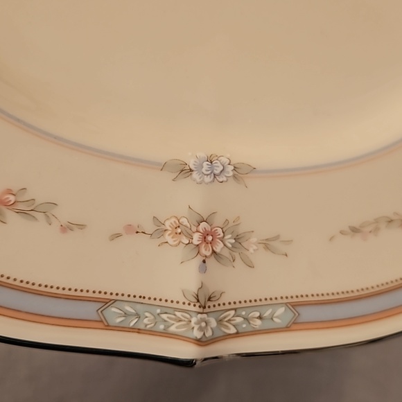 NEW Noritake Rothschild 7293 Dinner Plate - Picture 3 of 8